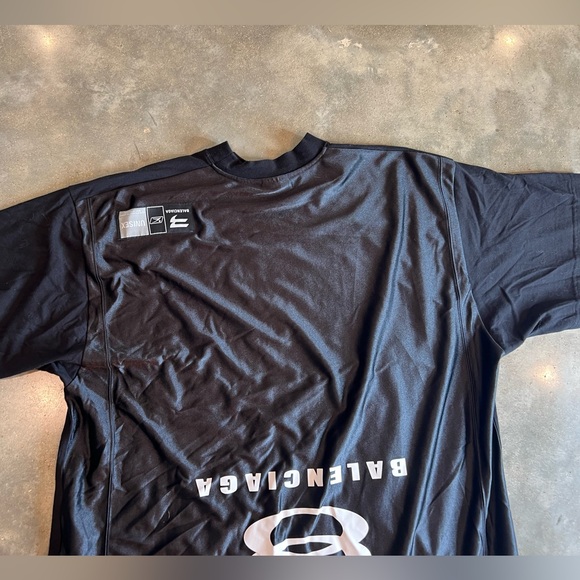 Authentic balenciaga oversized shirt - Picture 6 of 12